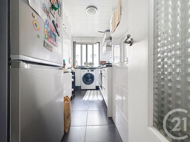 Afficher la photo en grand Appartement F4 à vendre - 4 pièces - 71 m2 - Paris - 75012 - ILE-DE-FRANCE