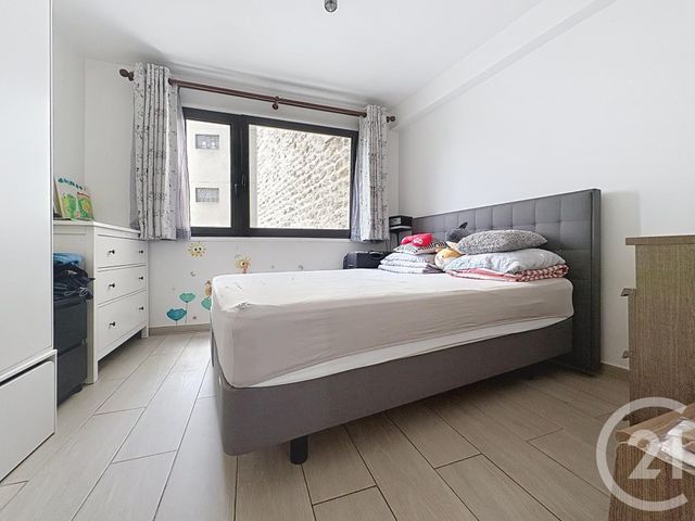 Afficher la photo en grand Appartement F4 à vendre - 4 pièces - 71 m2 - Paris - 75012 - ILE-DE-FRANCE