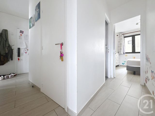 Afficher la photo en grand Appartement F4 à vendre - 4 pièces - 71 m2 - Paris - 75012 - ILE-DE-FRANCE
