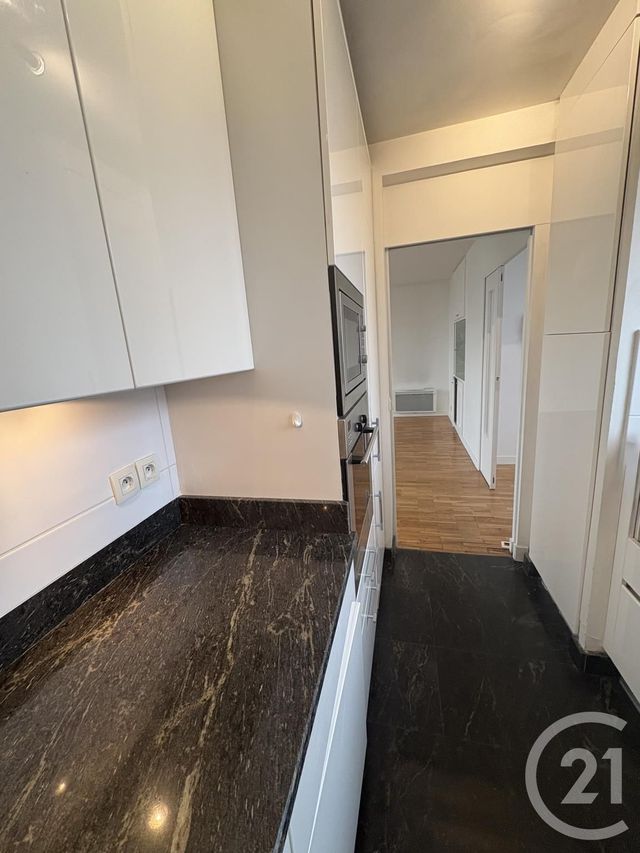 Appartement F3 &agrave; louer - 3 pi&egrave;ces - 84,10 m2 - Paris - 75020 - ILE-DE-FRANCE