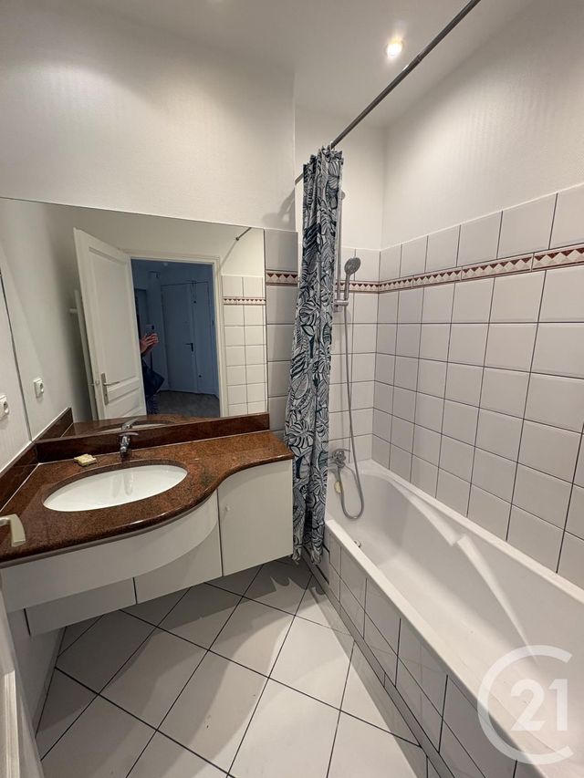 Appartement F2 &agrave; louer - 2 pi&egrave;ces - 52,08 m2 - Paris - 75012 - ILE-DE-FRANCE