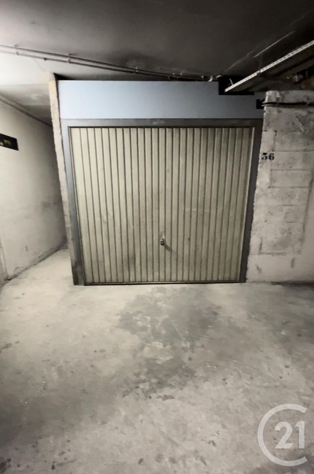 parking - PARIS - 75018