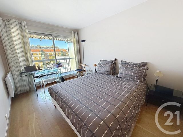 Afficher la photo en grand Appartement F5 à vendre - 5 pièces - 113,80 m2 - Paris - 75012 - ILE-DE-FRANCE