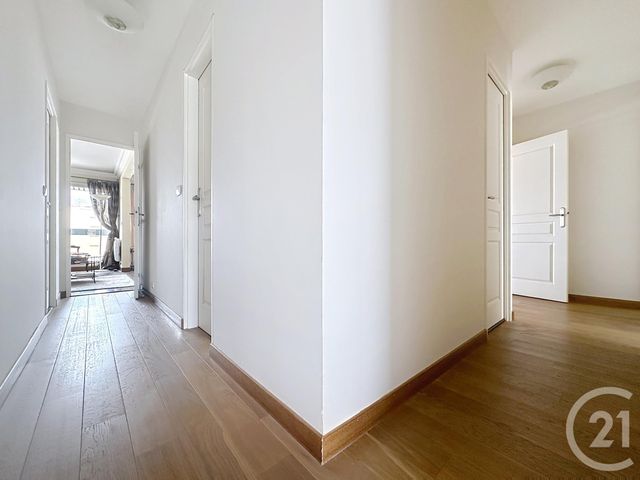 Afficher la photo en grand Appartement F5 à vendre - 5 pièces - 113,80 m2 - Paris - 75012 - ILE-DE-FRANCE