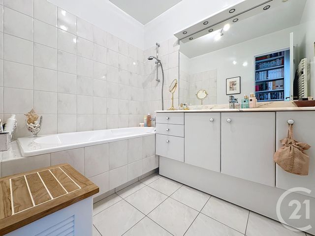 Appartement F4 &agrave; vendre - 4 pi&egrave;ces - 94,25 m2 - Paris - 75020 - ILE-DE-FRANCE