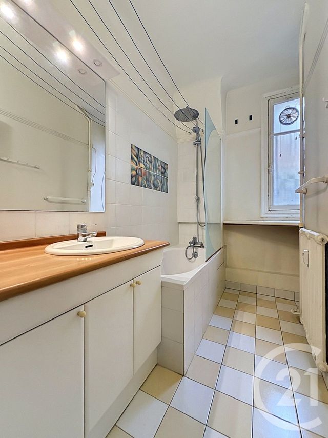 Appartement F2 &agrave; louer - 2 pi&egrave;ces - 49 m2 - Paris - 75012 - ILE-DE-FRANCE