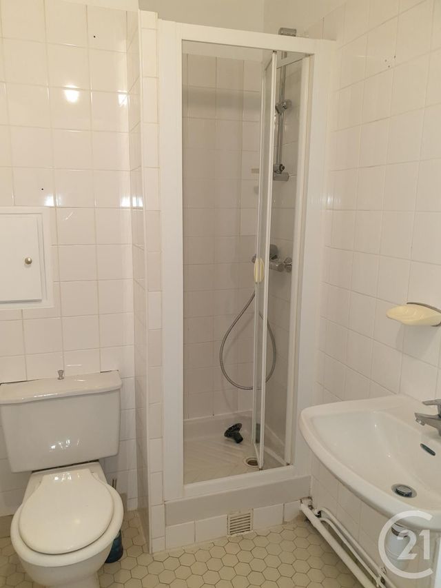 Appartement F5 &agrave; louer - 5 pi&egrave;ces - 106,45 m2 - Paris - 75012 - ILE-DE-FRANCE